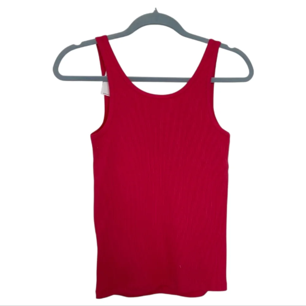 Pink Old Navy Women's Scoop-Neck Rib-Knit First Layer Tank Top - Picture 2 of 7